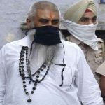 Fanatic Hindutva Leader Suri Desecrates Sri Darbar Sahib, Sikh rituals and Langar on Facebook