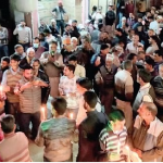 Kashmiris come out to raise voice against killing of minorities ( Greater Kashmir )