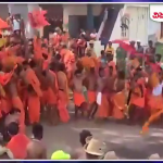Hindu extremists marched infront of mosque calling for its demolition
