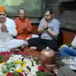 Suresh Chavhanke administered oath to make India a Hindu nation