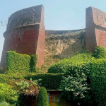 Hindutva eyes a Muslim fort in UP (mid-day)