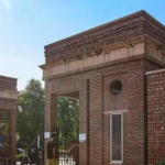 Delhi University removes poet Mohd Iqbal, who wrote ‘Sare Jahan Se Acha’, from BA syllabus (Hindustan Times)