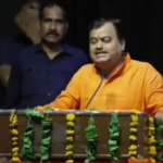 Suresh Chavhanke delivers a communal speech targeting Muslims in Jhansi