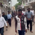 Gujarat police arrests and parades Muslim men around the town