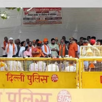 New Delhi: Hate speech erupts at Hindu Mahapanchayat in Jantar Mantar, police step in and call a halt ( The New Indian Express )