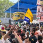 At INDIA Rally Against Modi’s ‘Autocracy’, 2 Empty Chairs on Dais to Protest CMs’ Arrests (The Wire)