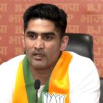 Boxer Vijender Singh quits Congress, joins BJP ahead of Lok Sabha polls (Scroll)