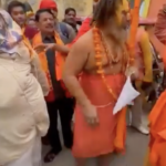 Hindu monk Pramahans Acharya burns effigy of Mughal king Babar