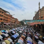 Controversy Erupts Over Street Namaz in Mangaluru (Deccan Chronicle)