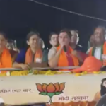 BJP leaders Navneet Rana and Raksha Khadse display a “Hindu Rashtra” placard