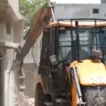 House Belonging To Atiq Ahmed’s Sister-In-Law Bulldozed In UP’s Prayagraj (Times of India)